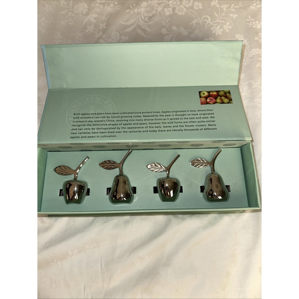 ROYAL BOTANIC GARDENS KEW - New Set of 4 APPLE & PEAR Design Napkin Rings in Box